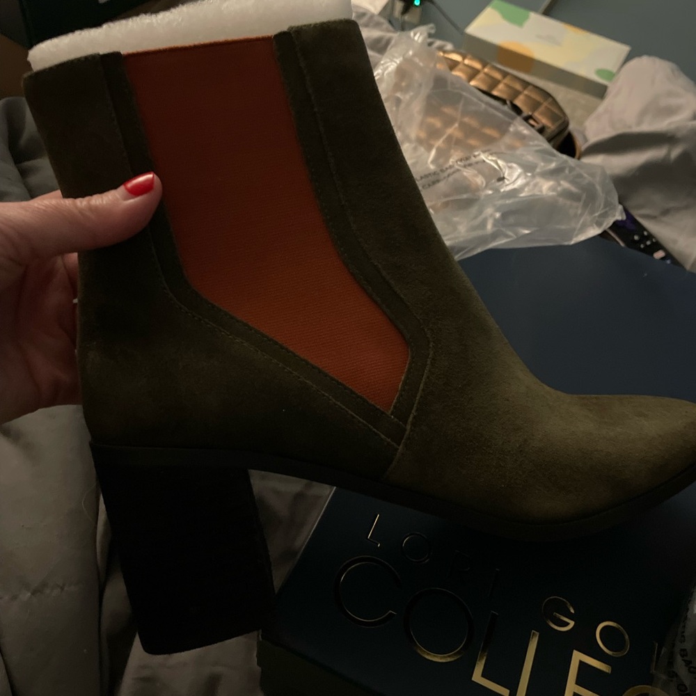 NWOT Lori Goldstein Collection Olive and Orange suede Ankle Boots
